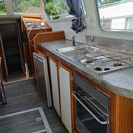 Ботель Sejour Insolite Sur Un Bateau A Quai - 8 Pers. - Api-1-46-37 *