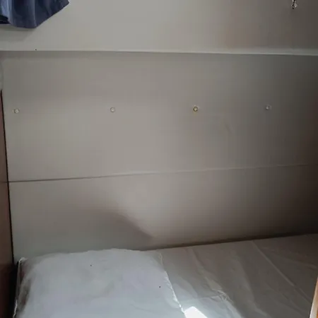Ботель Sejour Insolite Sur Un Bateau A Quai - 8 Pers. - Api-1-46-37